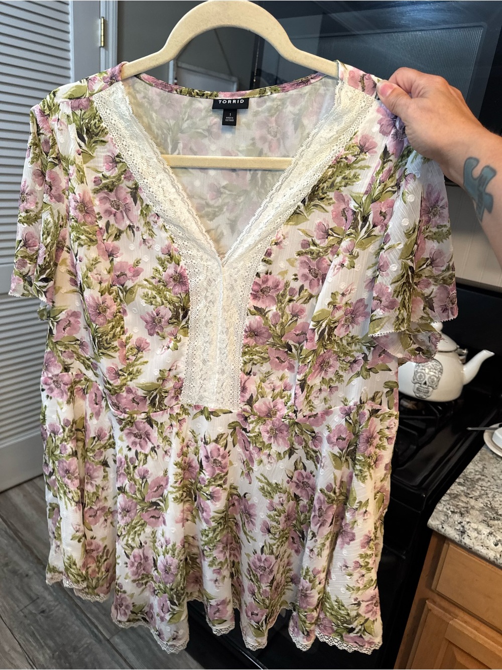 torrid Pink & Green Floral Lace-Trim V-Neck Blouse